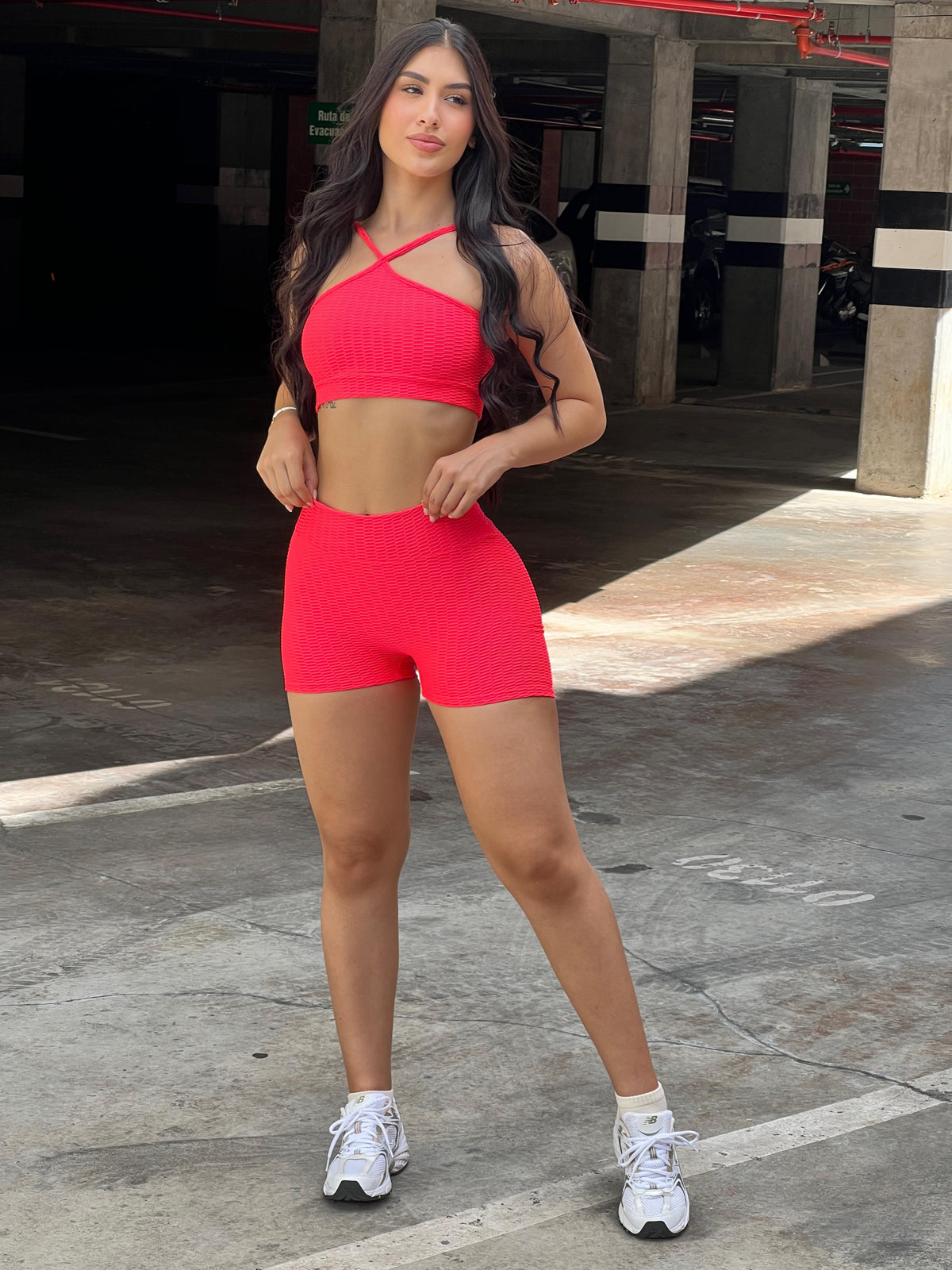Conjunto texturizado rojo